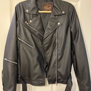 Womens biker jacket! Size 3XL runs small fits bust 42 with room.  Never worn